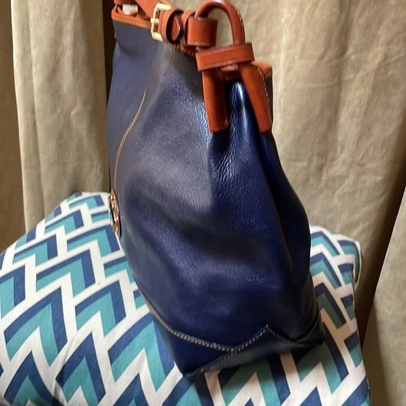 Dark blue Dooney And Bourke leather handbag - Picture 3 of 7